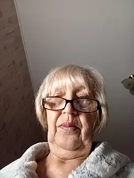 Snapshot of Anatolia5961 chatting on December 2, 7:37 pm Anatolia5961 online show from December 2, 7:37 pm