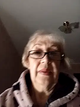 Snapshot of Anatolia5961 chatting on October 5, 3:19 am Anatolia5961 online show from October 5, 3:19 am