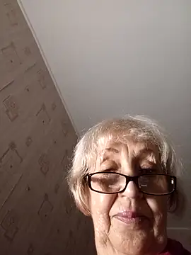 Snapshot of Anatolia5961 chatting on November 18, 4:05 am Anatolia5961 online show from November 18, 4:05 am