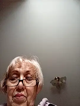 Snapshot of Anatolia5961 chatting on October 11, 6:03 am Anatolia5961 online show from October 11, 6:03 am