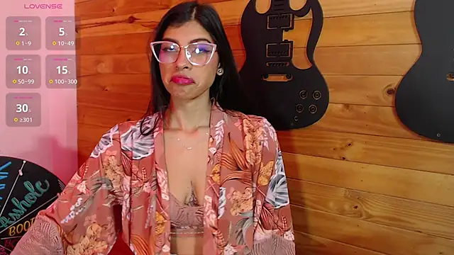 Lola Pierce online show from November 13, 11:58 am