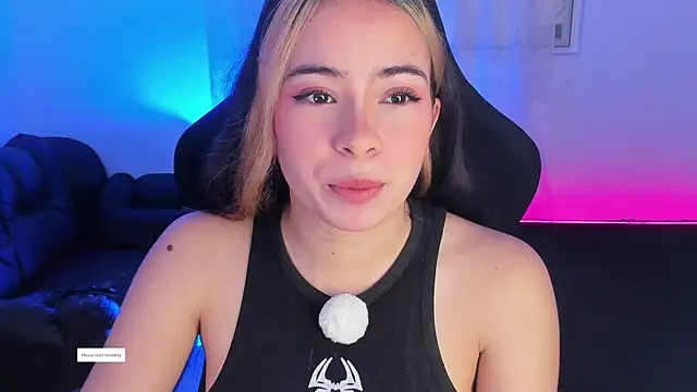 Snapshot of Aishelyng chatting on November 12, 4:55 pm Aishelyng online show from November 12, 4:55 pm