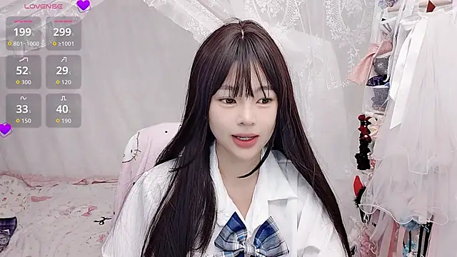 9aunatiis online show from February 19, 8:50 pm