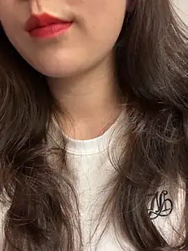 Snapshot of Linda288 chatting on November 19, 8:25 am Linda288 online show from November 19, 8:25 am