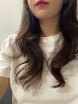 Snapshot of Linda288 chatting on November 24, 4:01 am Linda288 online show from November 24, 4:01 am