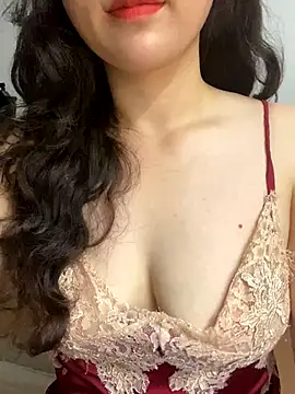 Snapshot of Linda288 chatting on October 16, 5:05 am Linda288 online show from October 16, 5:05 am