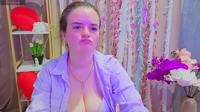 Luisa Rosee online show from February 17, 6:38 pm