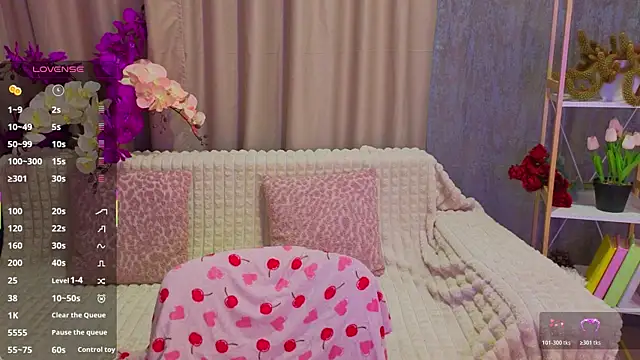 Snapshot of Luisa_Rosee chatting on May 28, 5:52 pm Luisa Rosee online show from May 28, 5:52 pm