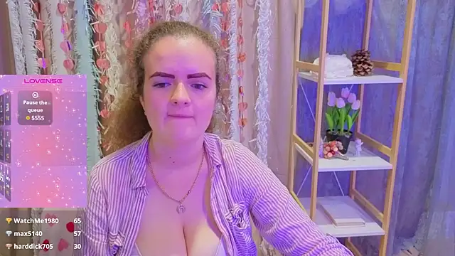 Luisa Rosee online show from December 4, 9:14 pm