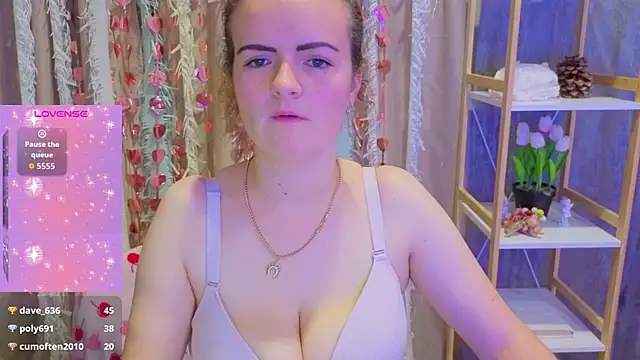 Luisa Rosee online show from November 22, 9:35 pm