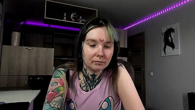 HighelikeGirl online show from April 9, 12:11 pm