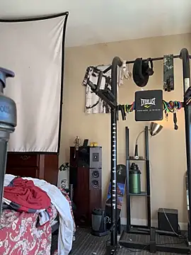 Snapshot of KeYBuMp323 chatting on February 17, 5:32 pm KeYBuMp323 online show from February 17, 5:32 pm