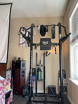 Snapshot of KeYBuMp323 chatting on February 16, 4:38 pm KeYBuMp323 online show from February 16, 4:38 pm