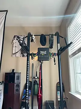 Snapshot of KeYBuMp323 chatting on January 18, 3:59 pm KeYBuMp323 online show from January 18, 3:59 pm