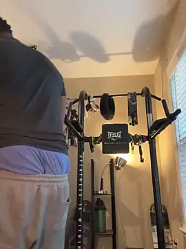 Snapshot of KeYBuMp323 chatting on February 4, 3:40 pm KeYBuMp323 online show from February 4, 3:40 pm