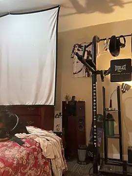 Snapshot of KeYBuMp323 chatting on February 12, 3:28 am KeYBuMp323 online show from February 12, 3:28 am