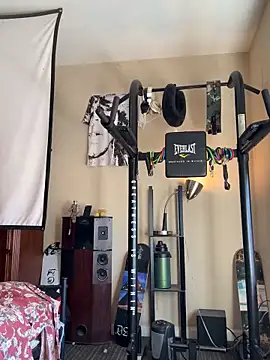 Snapshot of KeYBuMp323 chatting on February 7, 3:53 pm KeYBuMp323 online show from February 7, 3:53 pm