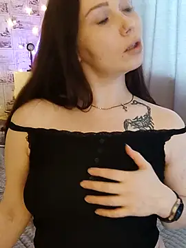  San Sara  online show from March 6, 12:00 pm