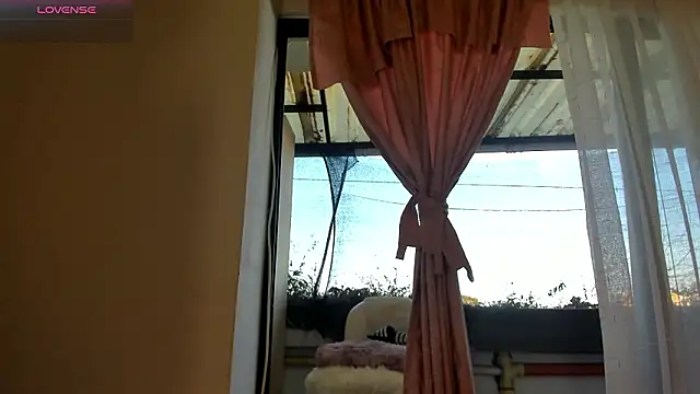 MichellePreston online show from March 19, 11:54 am