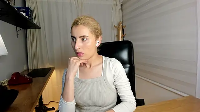 Odette bulgari online show from February 19, 10:34 am