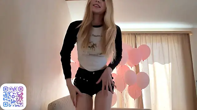 FruityXo online show from September 22, 8:42 am