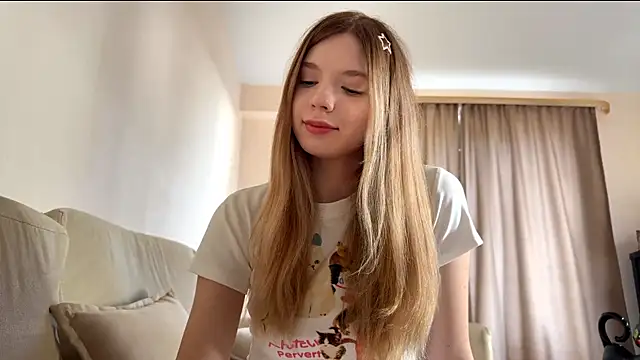 FruityXo online show from November 1, 11:48 am