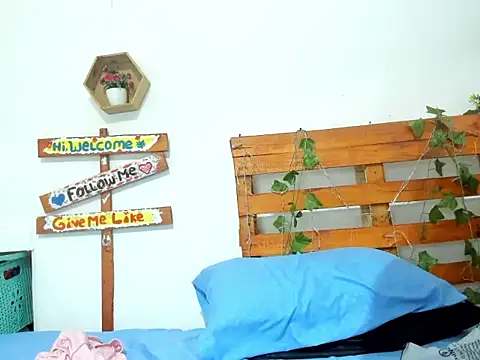 cris dulce online show from March 6, 11:11 pm