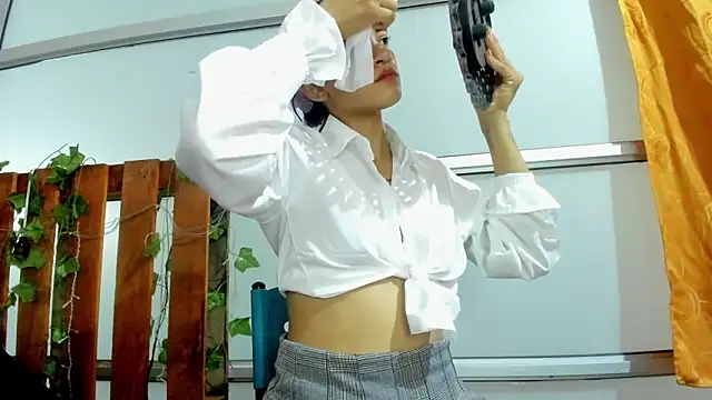 cris dulce online show from April 15, 7:58 pm