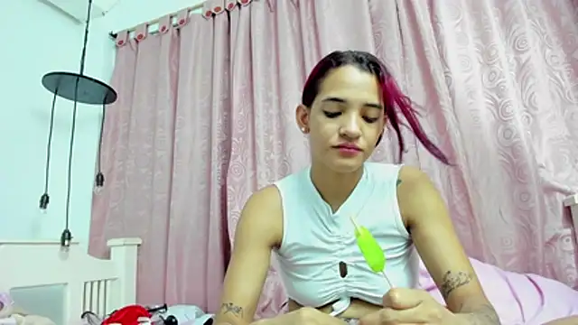 cris dulce online show from May 9, 7:39 pm
