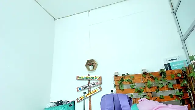 cris dulce online show from April 8, 11:28 pm