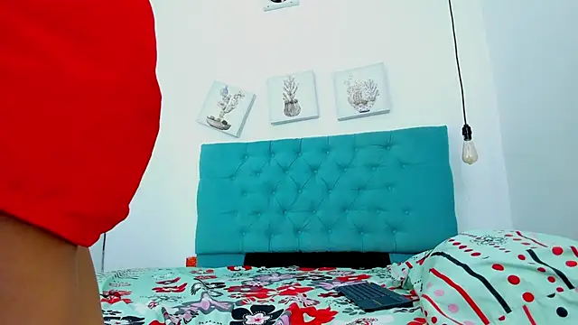 cris dulce online show from December 5, 6:39 pm