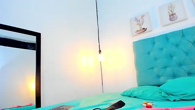 cris dulce online show from December 19, 12:14 am