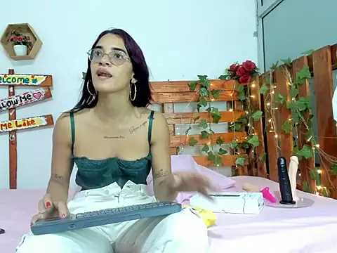 cris dulce online show from February 26, 10:54 pm