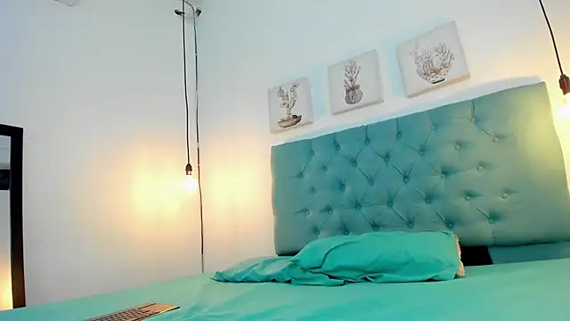 cris dulce online show from December 22, 6:52 pm