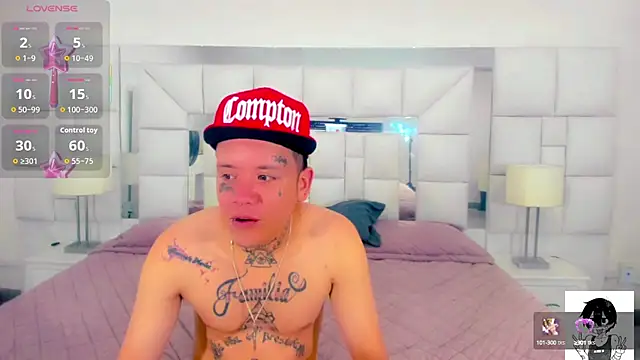 Snapshot of Dangerous_couple_ chatting on September 8, 7:13 pm Dangerous couple online show from September 8, 7:13 pm