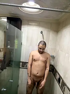 Snapshot of __Damian___ chatting on October 19, 9:50 pm Damian online show from October 19, 9:50 pm