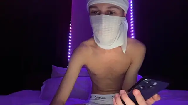 holydirt luxeno1 online show from January 9, 5:42 pm