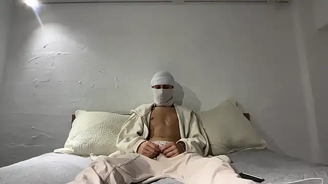 holydirt luxeno1 online show from March 9, 5:16 pm