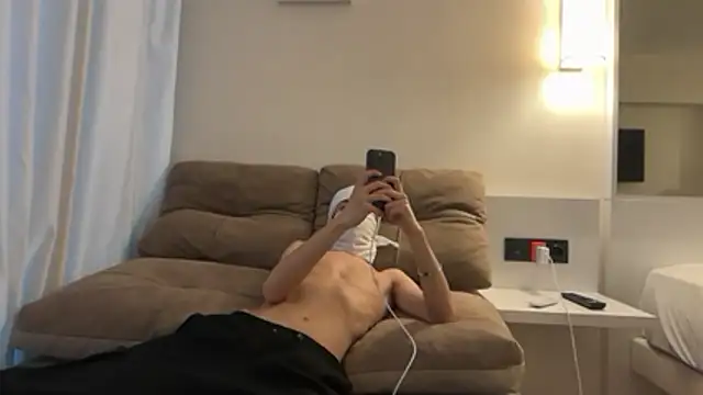 holydirt luxeno1 online show from March 23, 2:28 pm