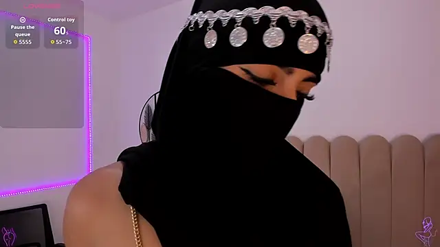 Jasmin hamdan online show from January 17, 6:55 pm