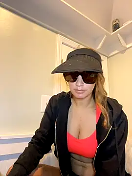 Lilamelon online show from September 29, 1:45 am