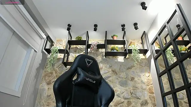 VenusBlazer online show from November 15, 11:03 am