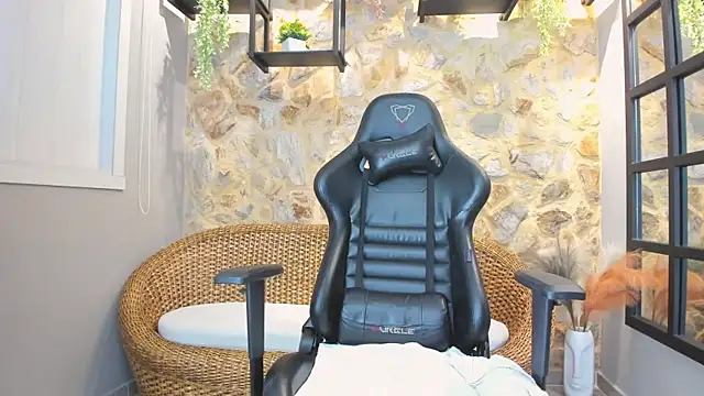 VenusBlazer online show from October 24, 11:31 am