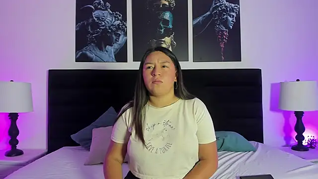 Snapshot of BellaRoux1 chatting on September 19, 12:09 pm BellaRoux1 online show from September 19, 12:09 pm