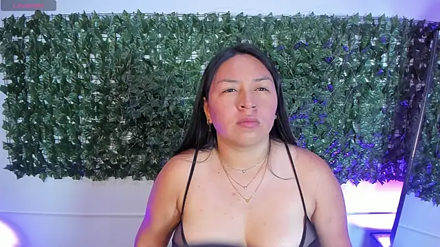 BellaRoux1 online show from January 9, 12:45 pm