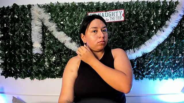 BellaRoux1 online show from December 19, 12:18 pm