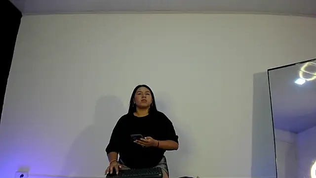 Snapshot of BellaRoux1 chatting on September 20, 11:59 am BellaRoux1 online show from September 20, 11:59 am