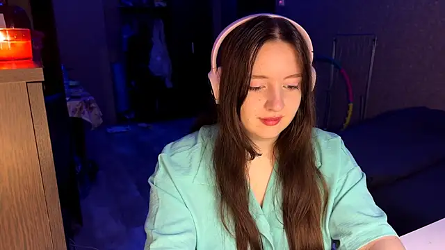 LauretteRagar online show from October 30, 5:21 pm