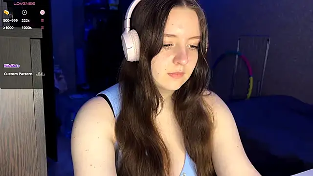 LauretteRagar online show from November 19, 5:24 pm