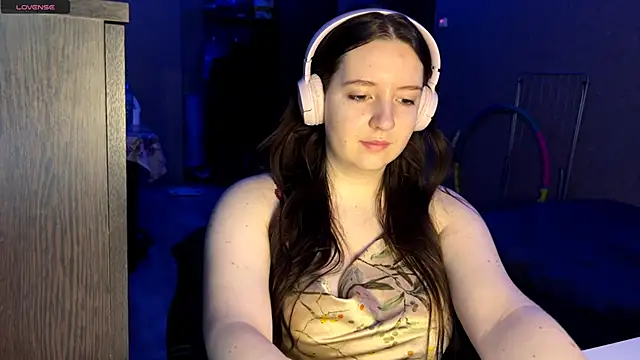 LauretteRagar online show from November 14, 6:22 pm